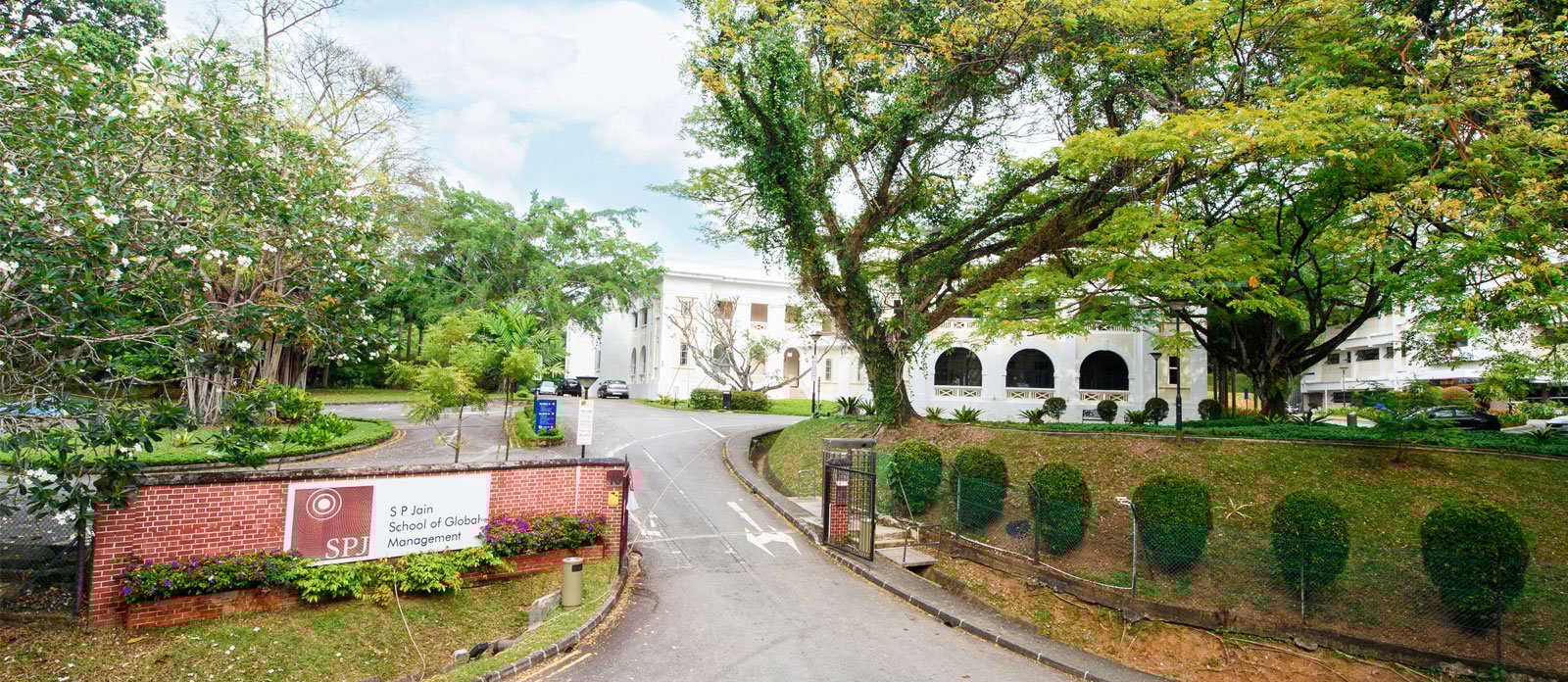 press-kit-campus-banner.jpg