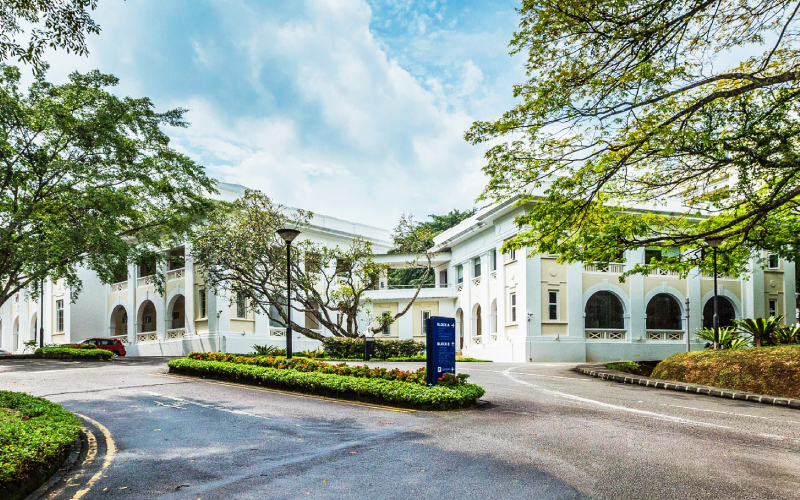 700812319-emba-info-session-25th-jan_with-campus_mobile-banner