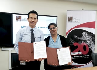 Signs MOU with Maharashtra Mandal Singapore