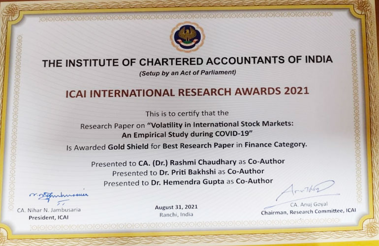 SP Jain’s Dr Priti Bakhshi wins the Gold Award for Best Research Paper in Finance by ICAI
