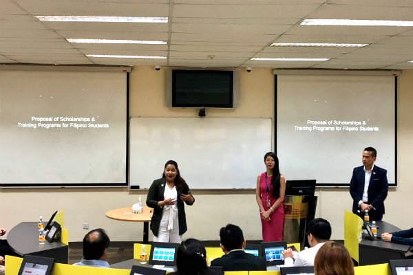 Ms Winnie Yong, Head of Marketing and Student Recruitment (Singapore) – SP Jain (centre),and Ms Diana David, Student Recruitment Manager (Singapore) – SP Jain (left), discuss scholarship opportunities