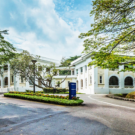 singapore-campus-top-ranked-business-school