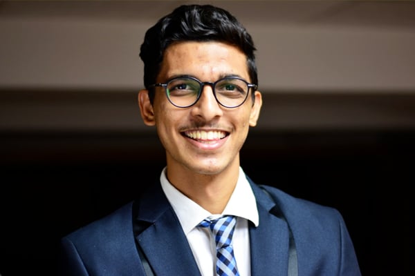 SP Jain student, Manthan Shah (BBA’18), named Schwarzman Scholar